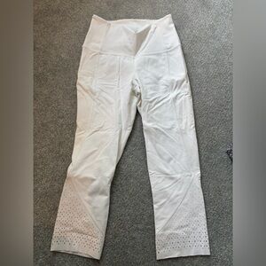 Lululemon White Size 4 Crop leggings